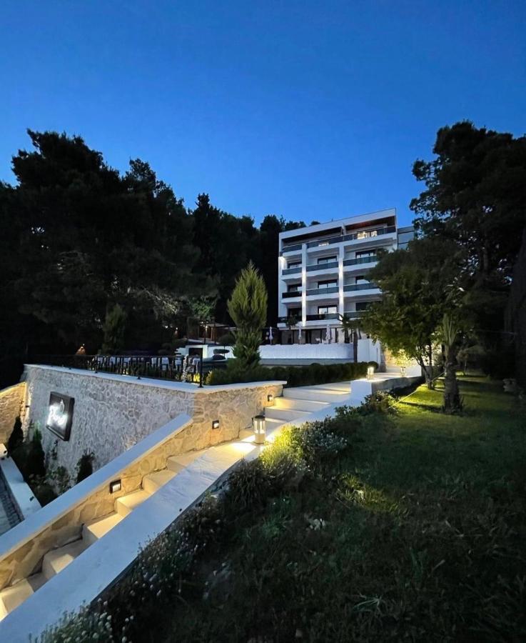 Pino Boutique Hotel Улцинь Экстерьер фото