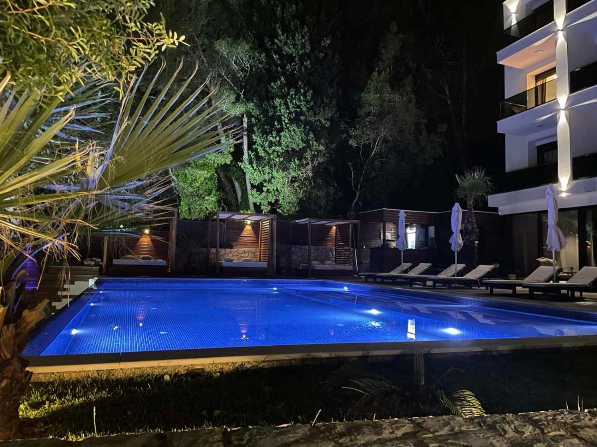 Pino Boutique Hotel Улцинь Экстерьер фото