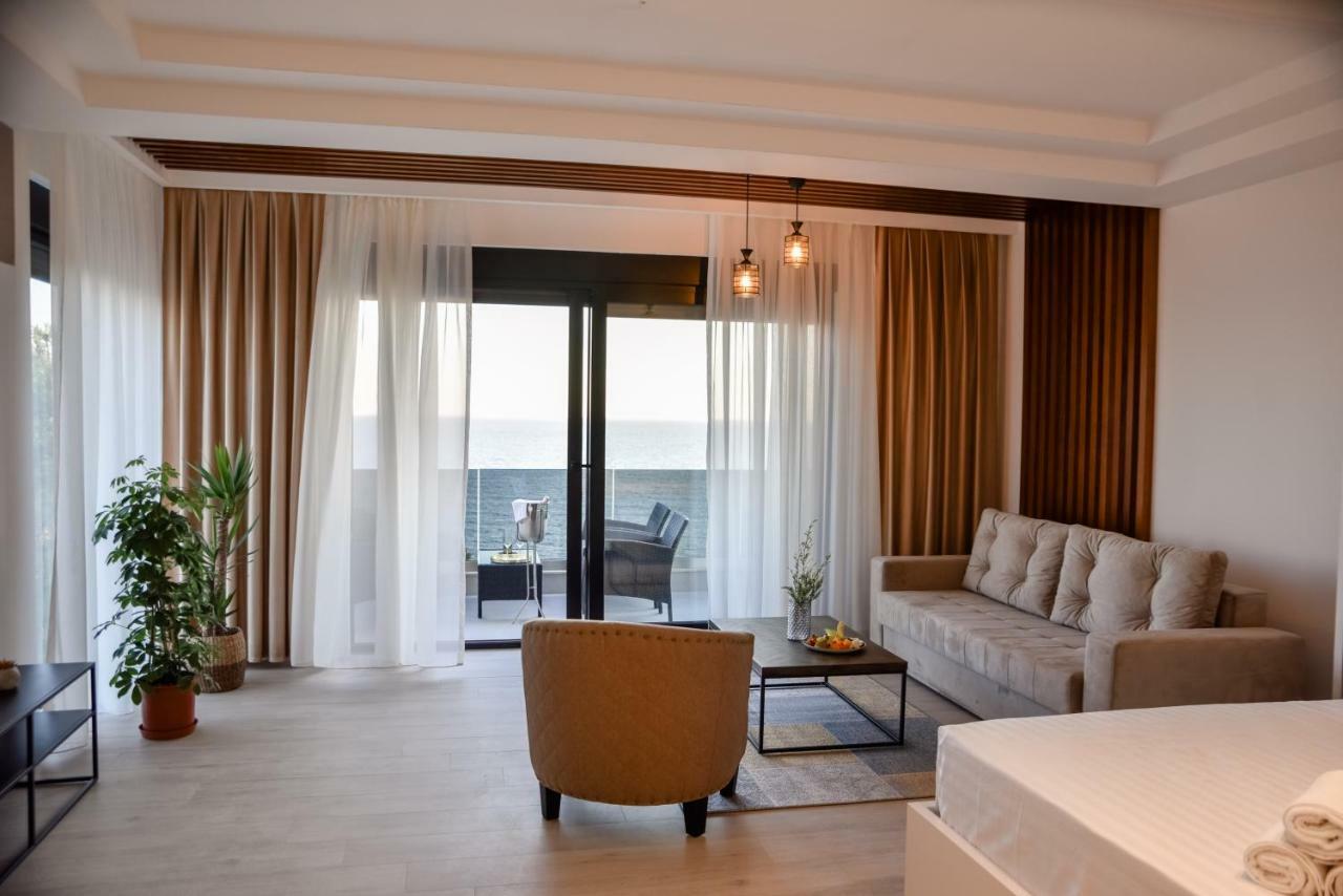 Pino Boutique Hotel Улцинь Экстерьер фото