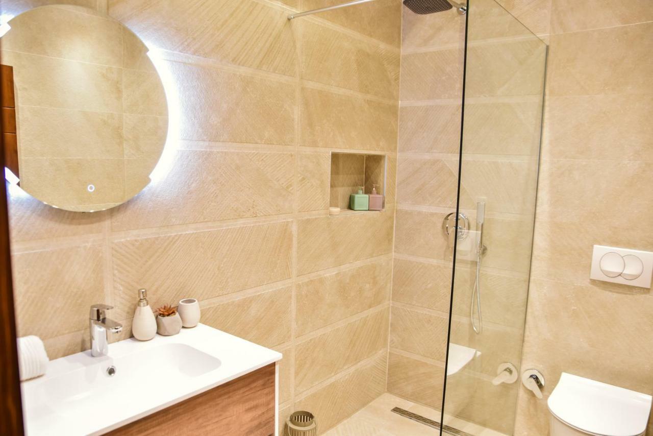Pino Boutique Hotel Улцинь Экстерьер фото